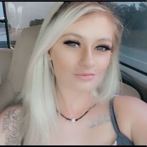 Meet your Posher, Tiffany